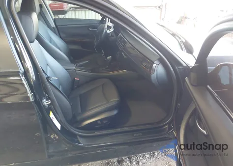 2006 BMW 325Xi z USA, uszkodzony, nr VIN WBAVD13596KV08615